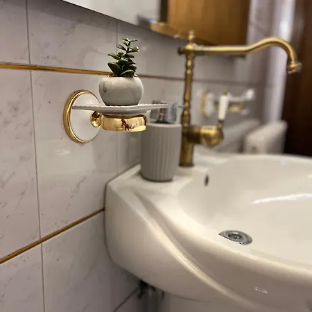 Deluxe View * Kastoria