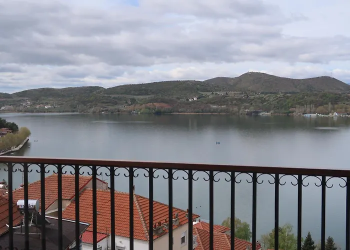 Deluxe View * Καστοριά