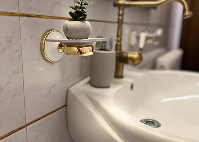 Deluxe View * Kastoria